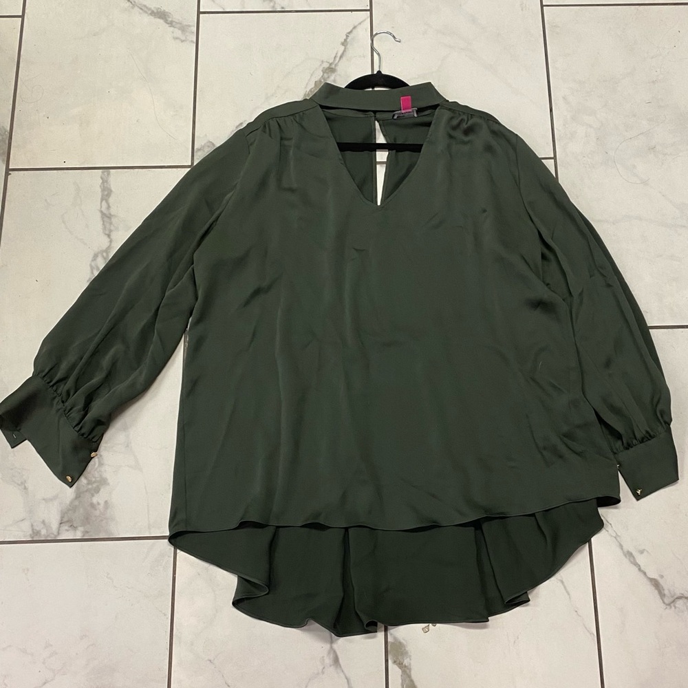 Vince Camuto 2x green Blouse